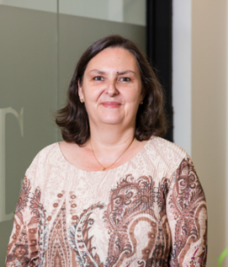 Ella es parte del equipo de Hinojosa Abogados